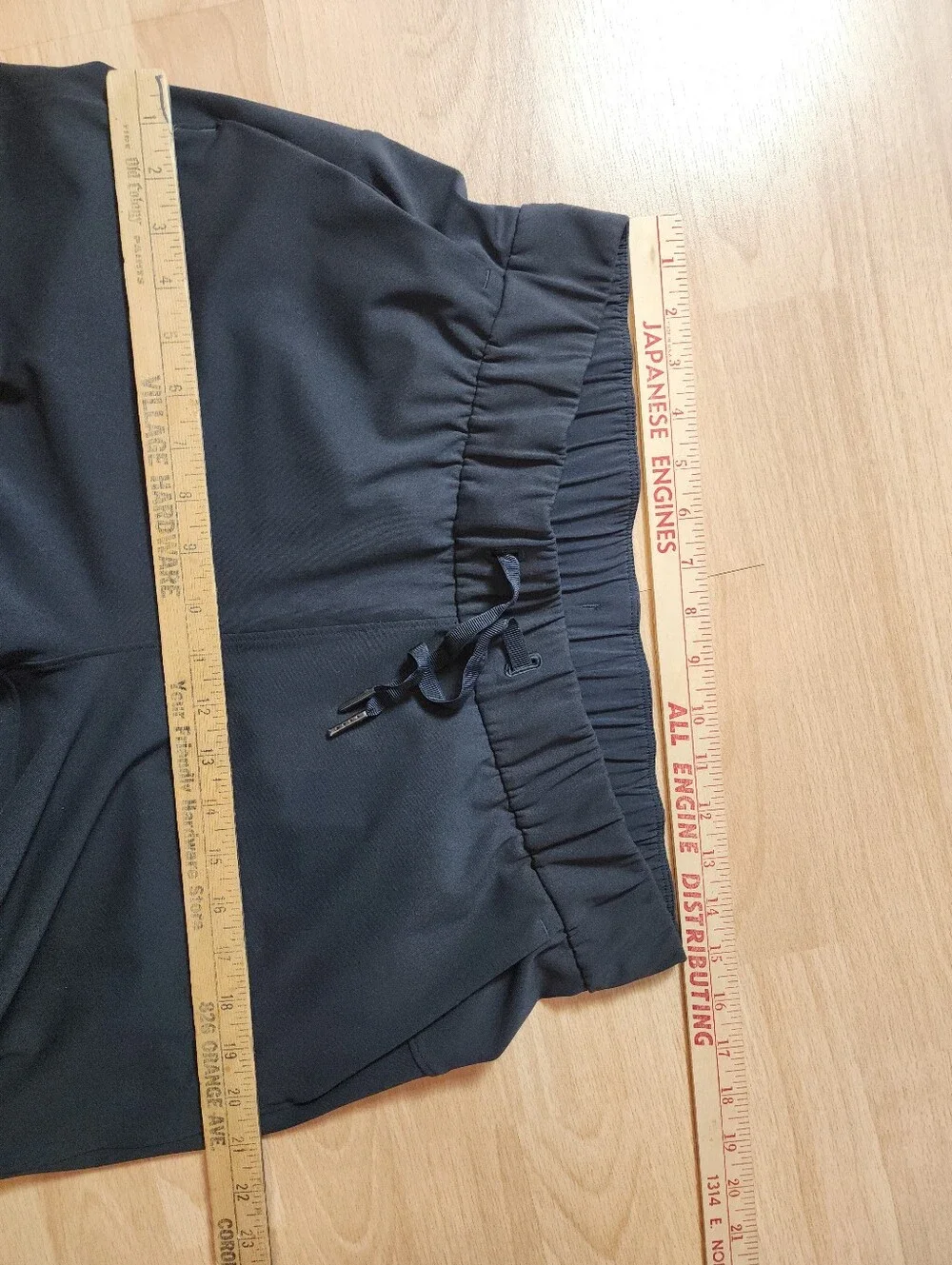 Lululemon On The Fly Black Pants Pull On Drawstring Women's Size 8